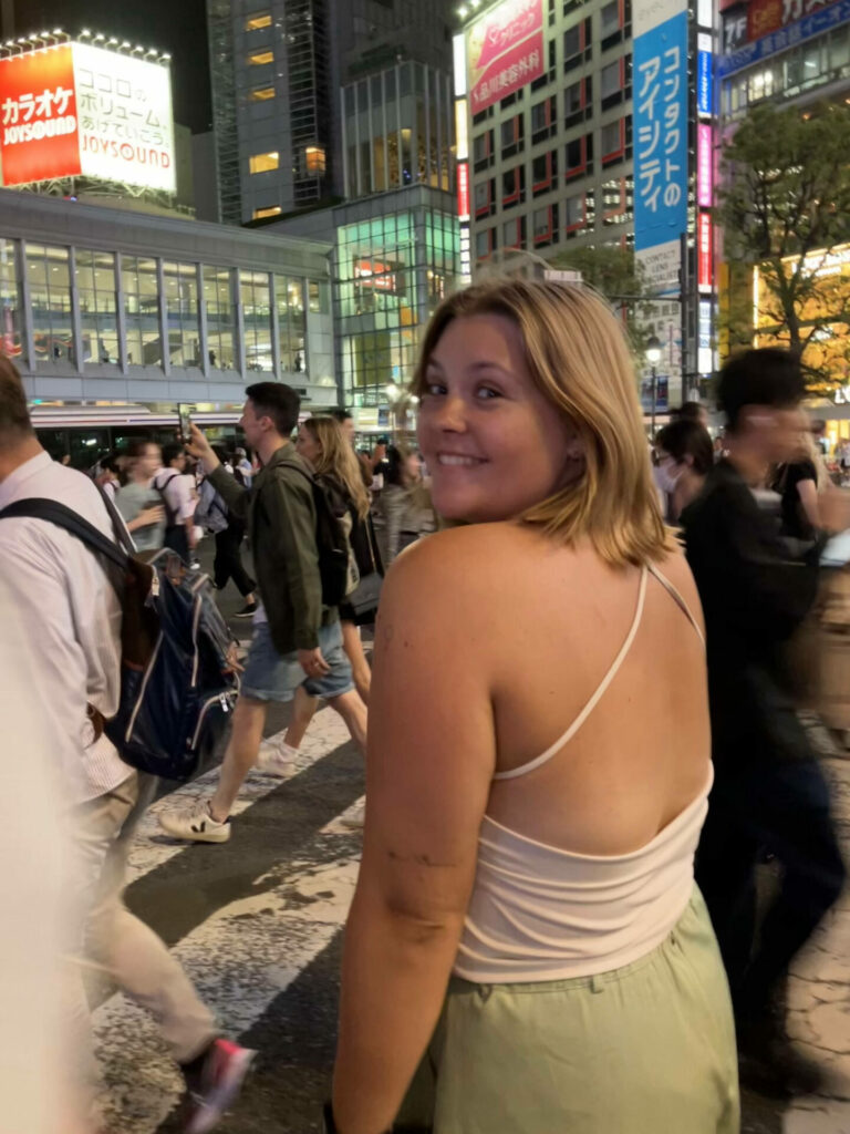 Ik op de Shibuya crossing in Tokio