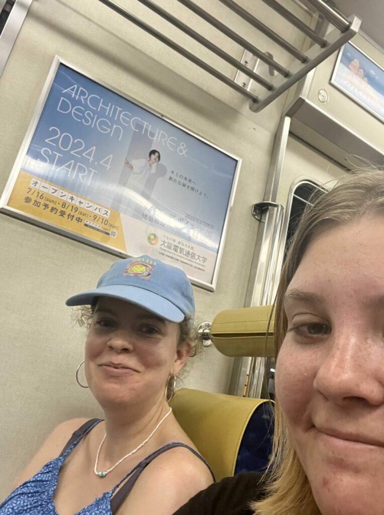 Laura en ik aan het eind van de dag