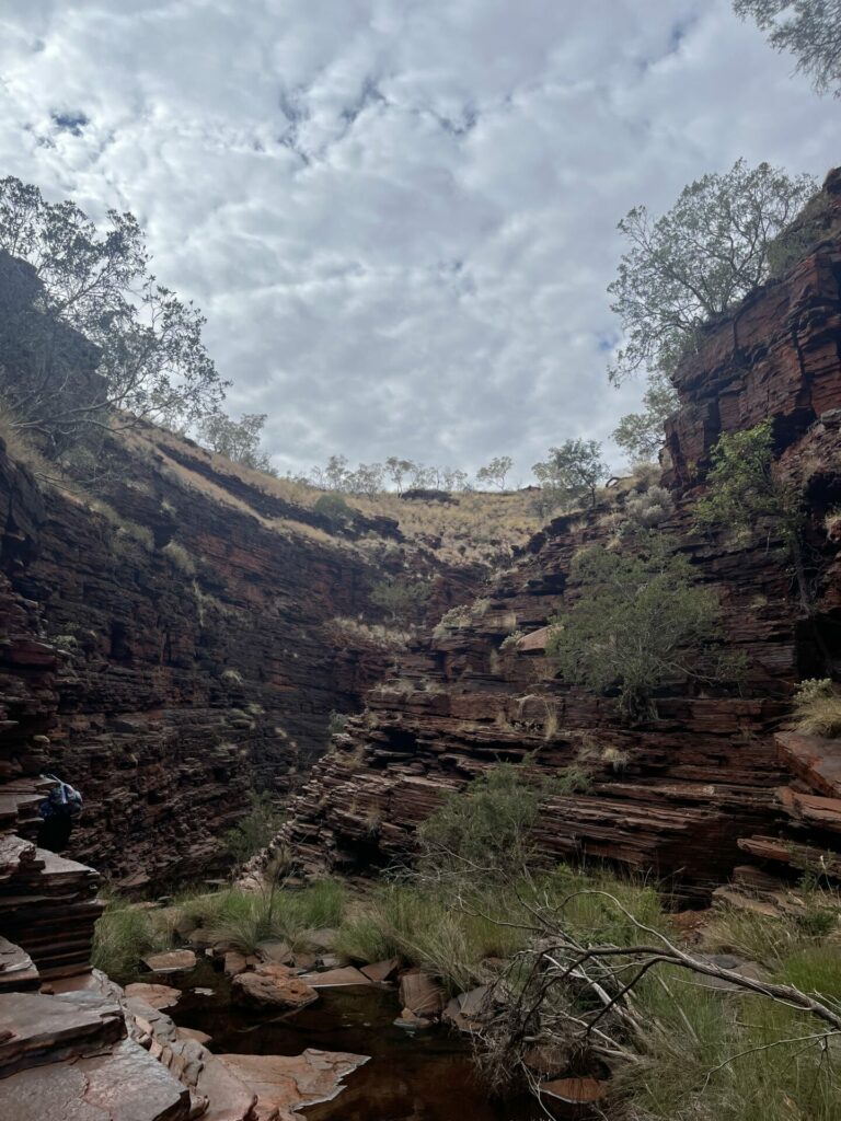 Hancock gorge hike karijini