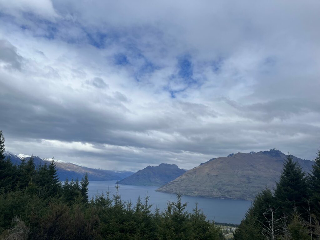 Queenstown hill hike
