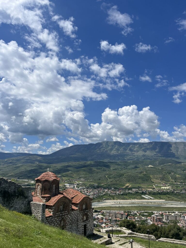 uitzicht vanaf berat castle