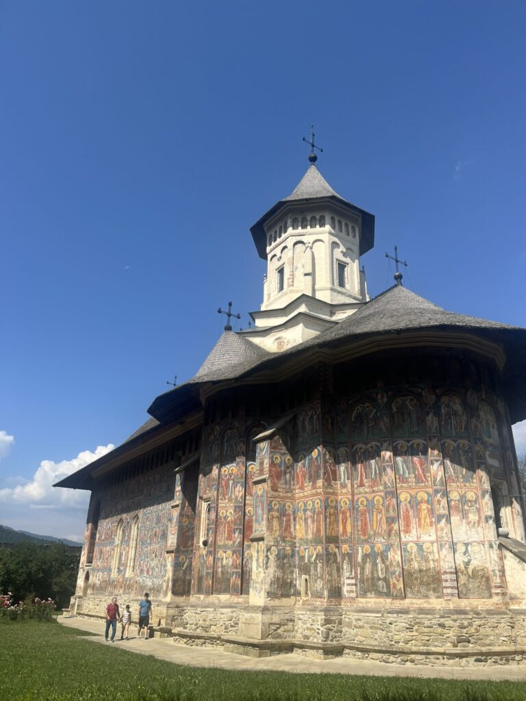 beschilderd klooster bucovina