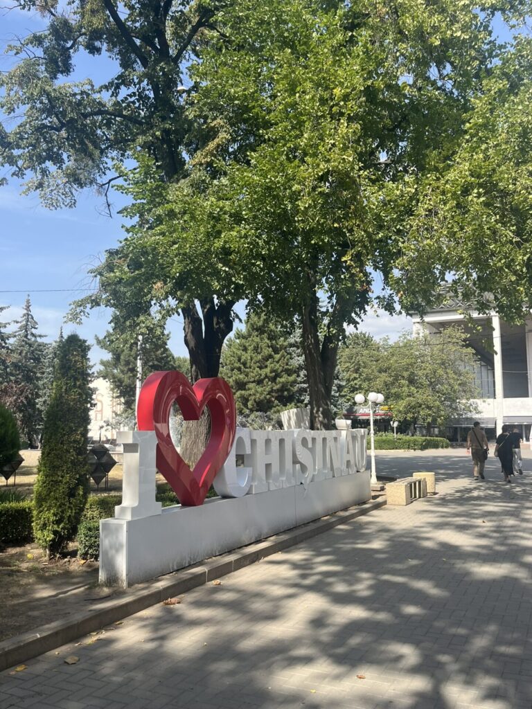 aankomst in chisinau moldavië