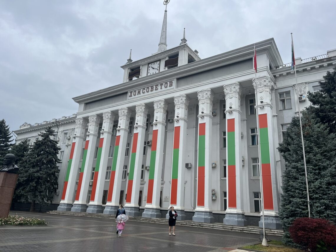 huis van de sovjets, transnistrië