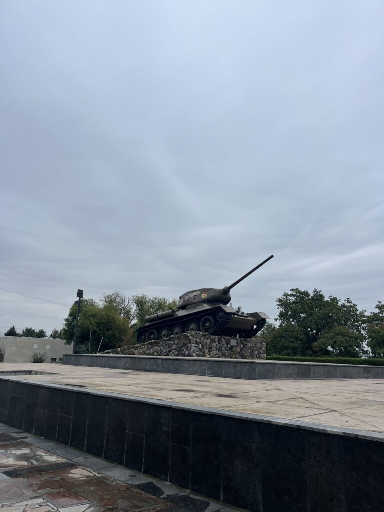 tankmonument in tiraspol